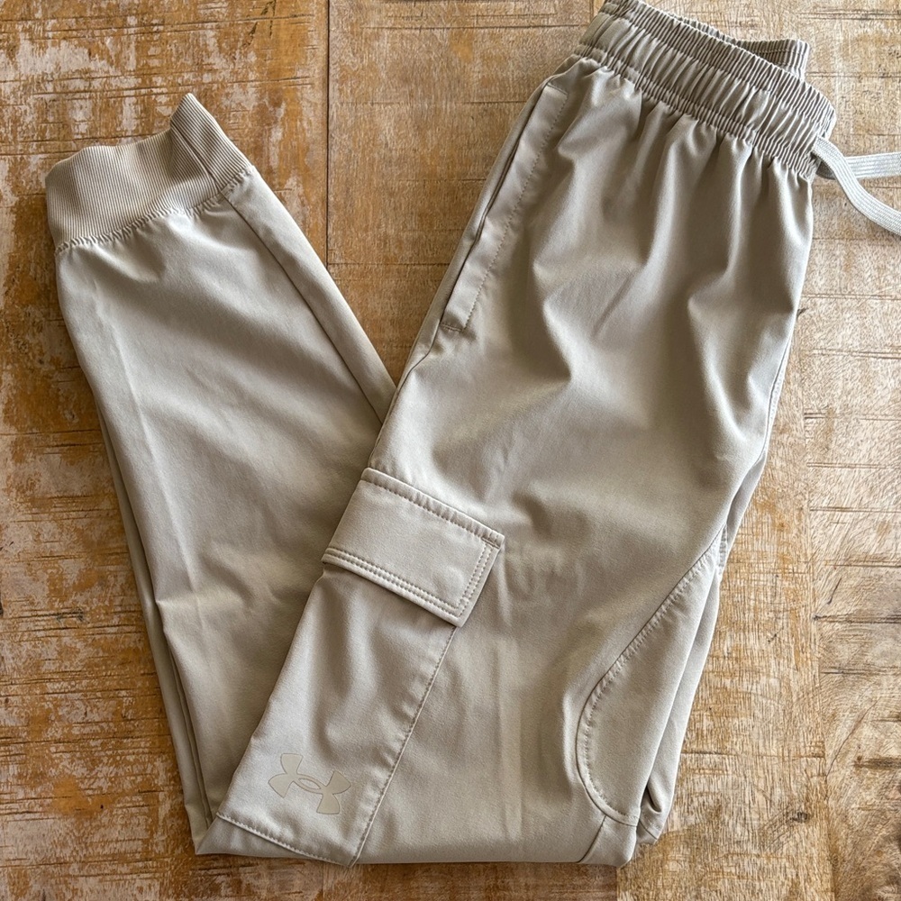 Under Armour Boys Light Tan Athletic Joggers YM